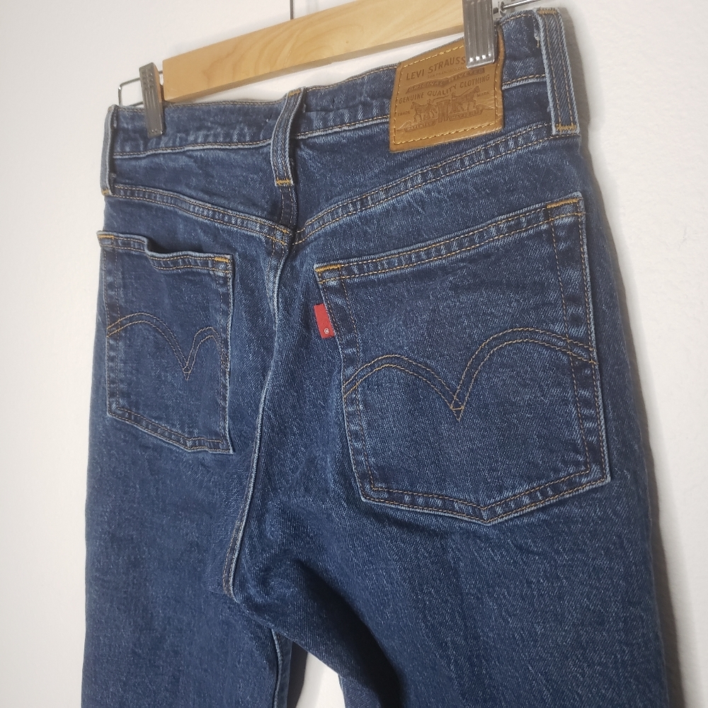 Levi's Wedgie Fit Straight Leg Medium Blue Jeans - Picture 9 of 10